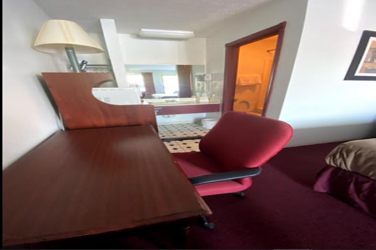 Albany Royal Inn מראה חיצוני תמונה