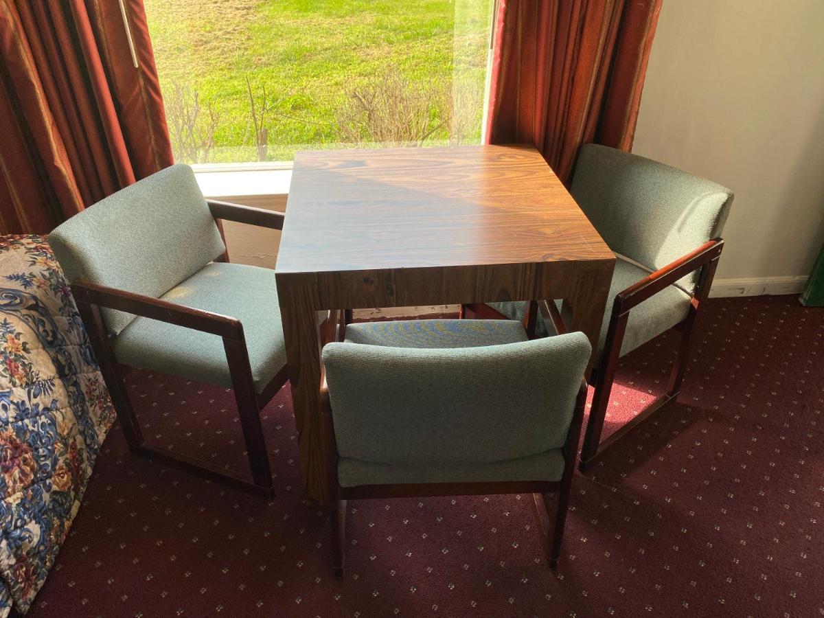 Albany Royal Inn מראה חיצוני תמונה