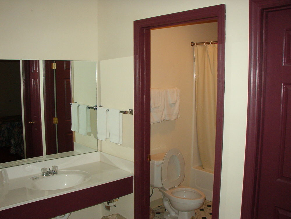 Albany Royal Inn מראה חיצוני תמונה